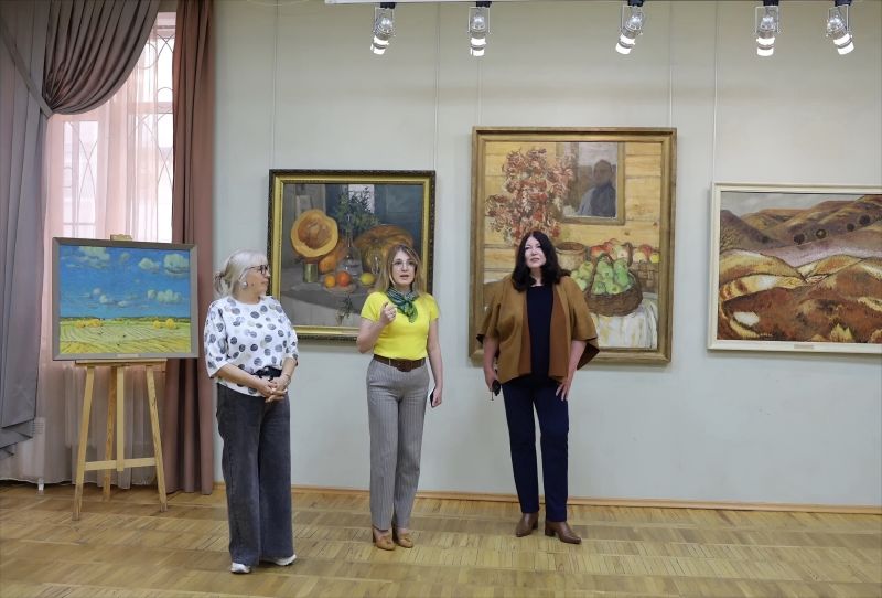 Открылась выставка «Осень. Цвет желтый»