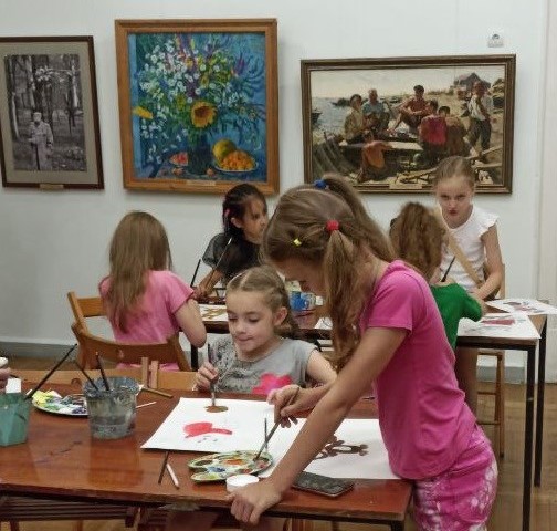 Летние каникулы в РОМИИ. Детский дневной лагерь «Литературная гостиная» 1 смена