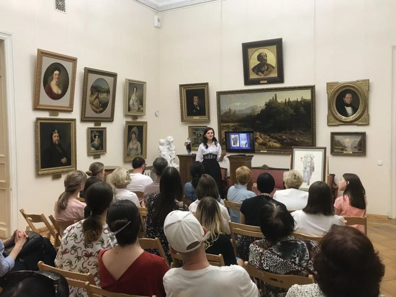 Лекция– беседа «Когда мода становится искусством: Эльза Скиапарелли» 17 мая