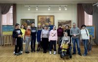 Подопечные благотворительного фонда «Я есть!» в Ростовском музее изобразительных искусств.