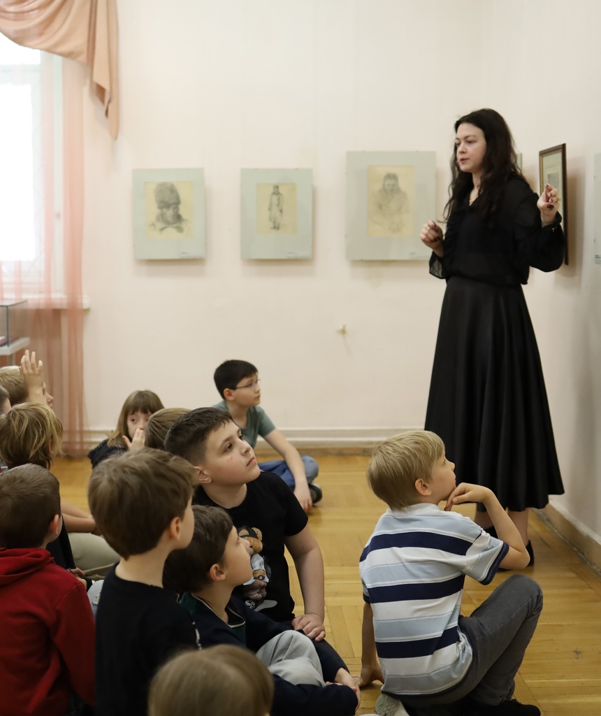 Открытка ко Дню Победы, 25 апреля, дети в РОМИИ Открытка ко Дню Победы, 25 апреля, дети в РОМИИ