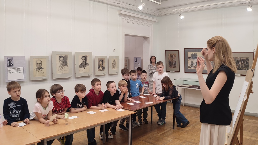 Открытка ко Дню Победы, 25 апреля, дети в РОМИИ Открытка ко Дню Победы, 25 апреля, дети в РОМИИ