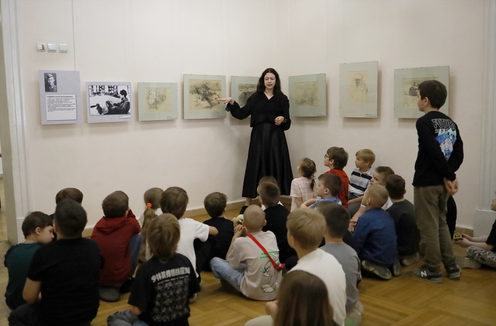 Открытка ко Дню Победы, 25 апреля, дети в РОМИИ Открытка ко Дню Победы, 25 апреля, дети в РОМИИ